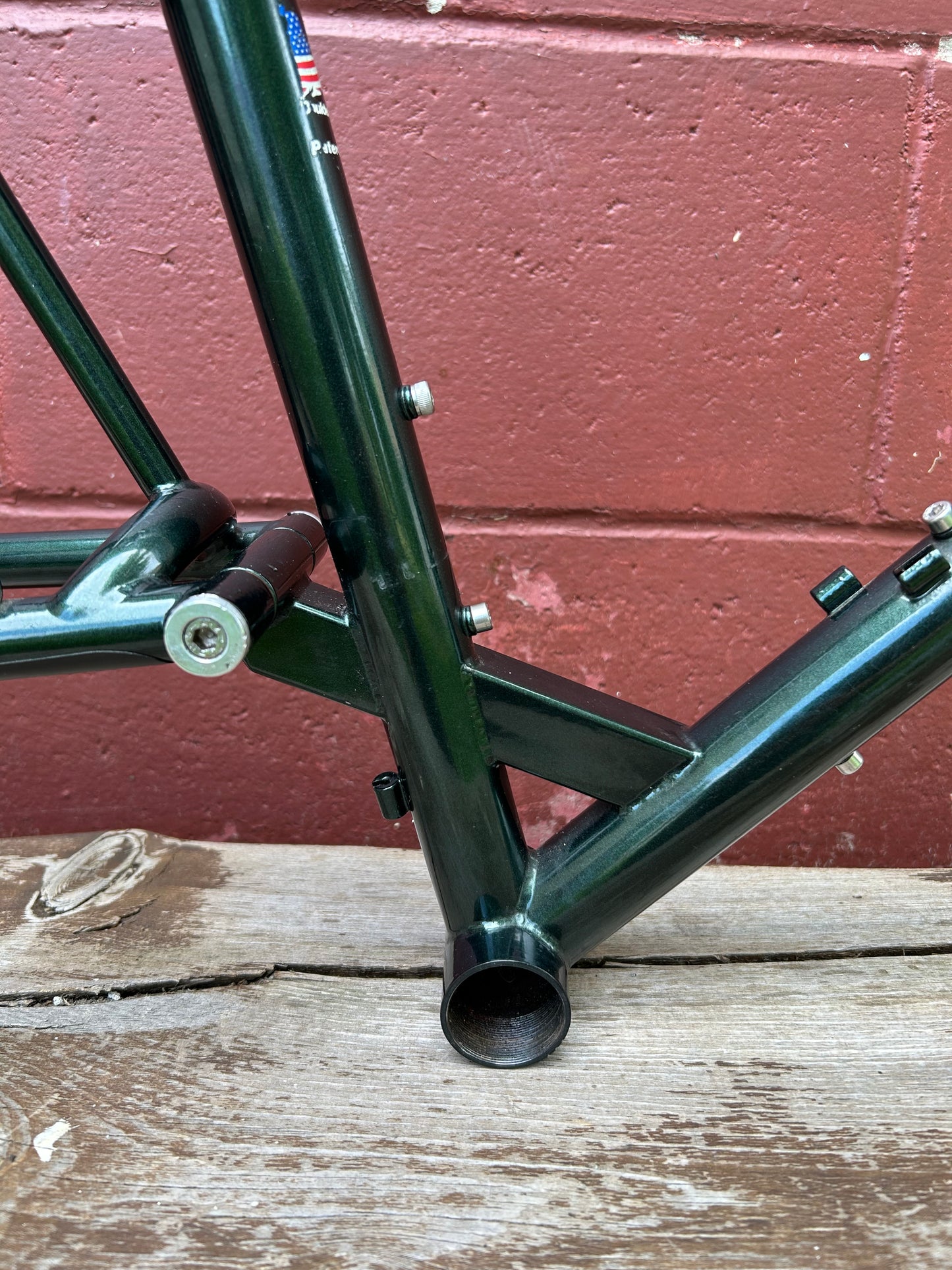 18.5" Boulder Bicycles Defiant Frame