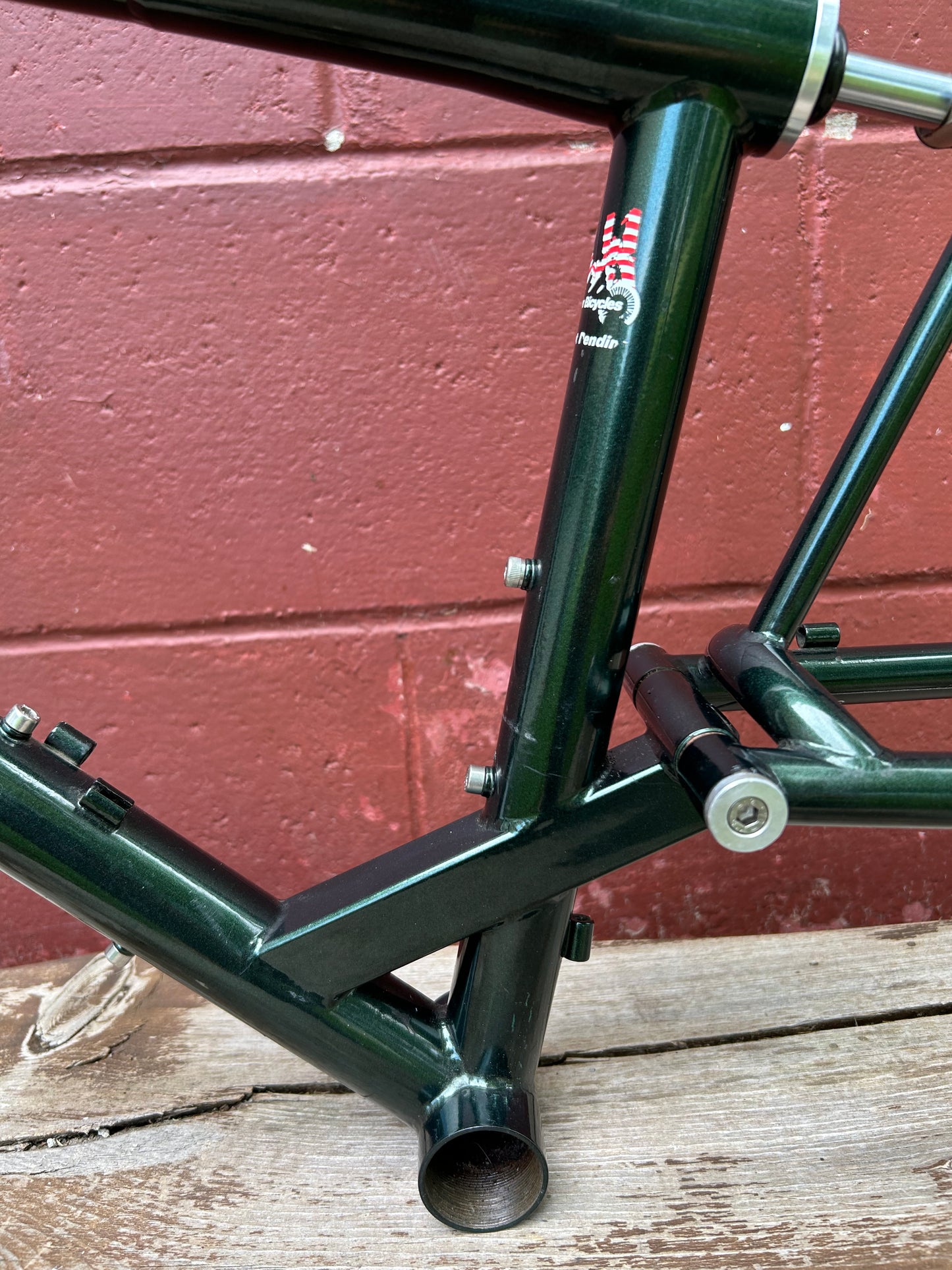 18.5" Boulder Bicycles Defiant Frame