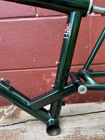 18.5" Boulder Bicycles Defiant Frame
