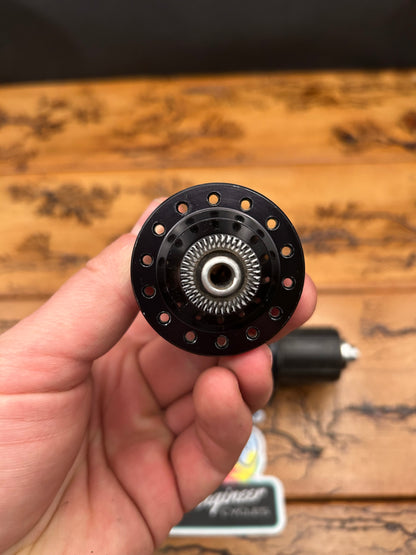 Sun Ringle 439 Black 28/32 Hole 100/135mm  Hub Set