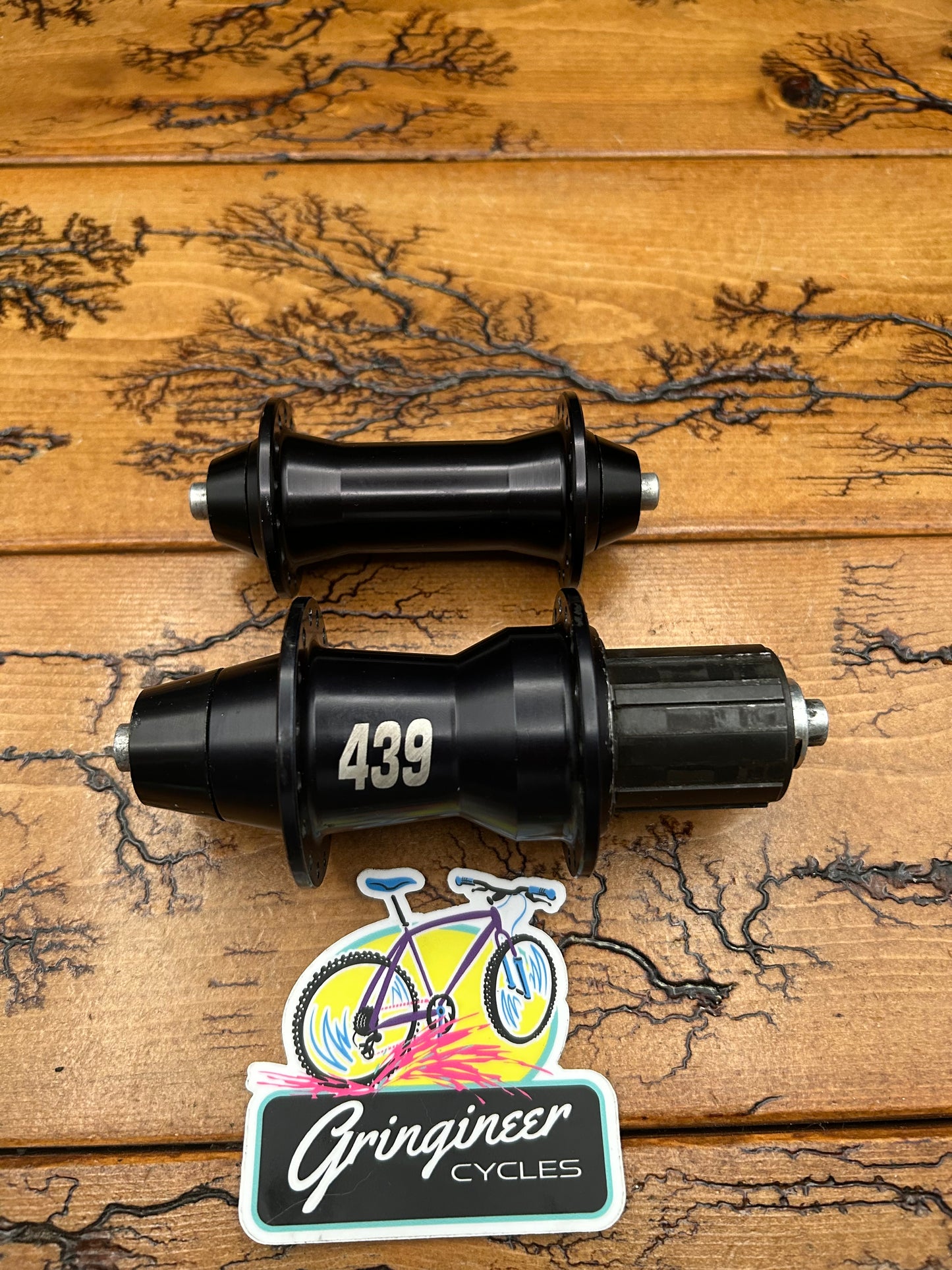 Sun Ringle 439 Black 28/32 Hole 100/135mm  Hub Set