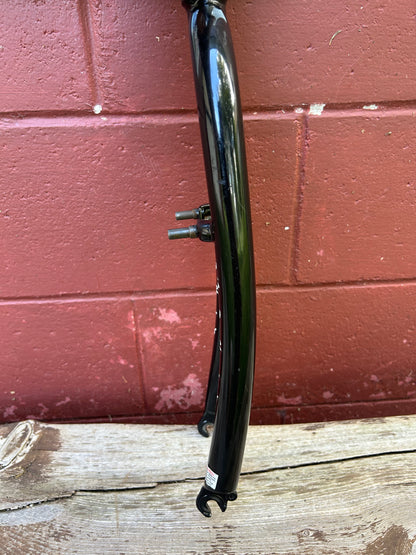 Surly 26" 1 1/8 Inch Threadless Black Rigid Fork