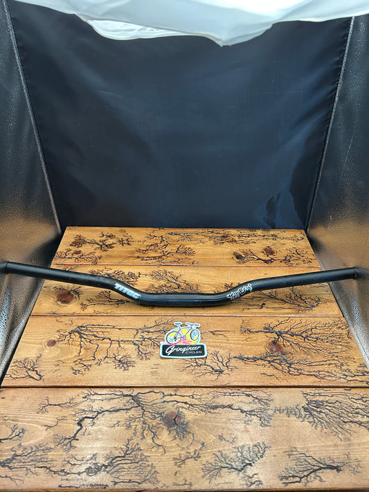 Titec Hell Bent 645mm 25.4mm Riser Handlebar