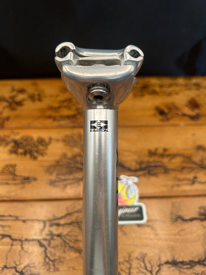 Shimano XTR SP-M910 27.0mm x 330mm Seatpost