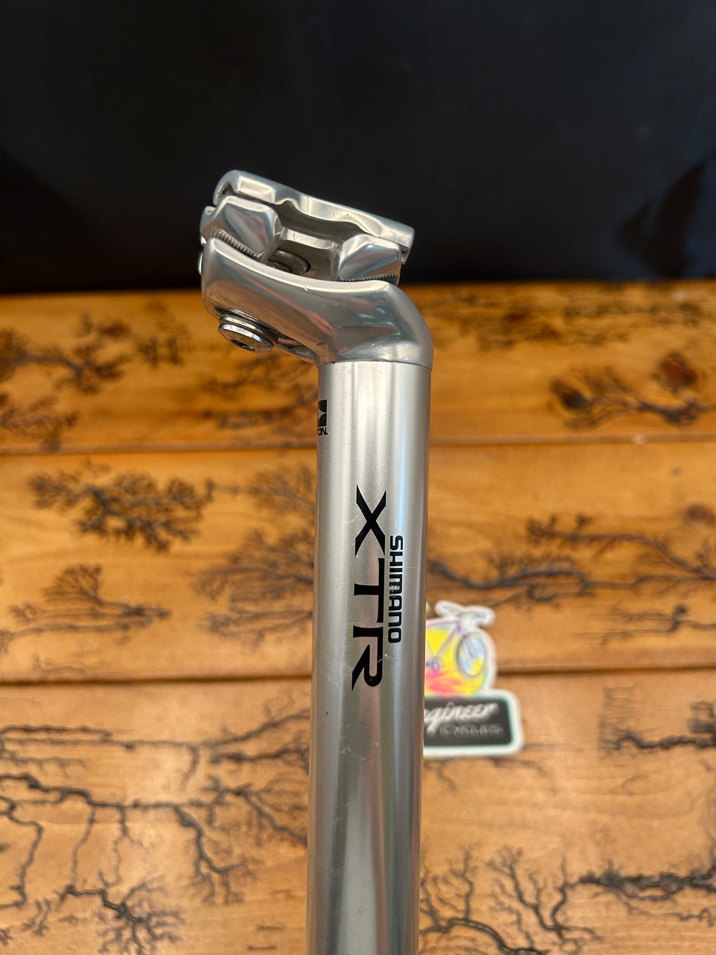 Shimano XTR SP-M910 27.0mm x 330mm Seatpost