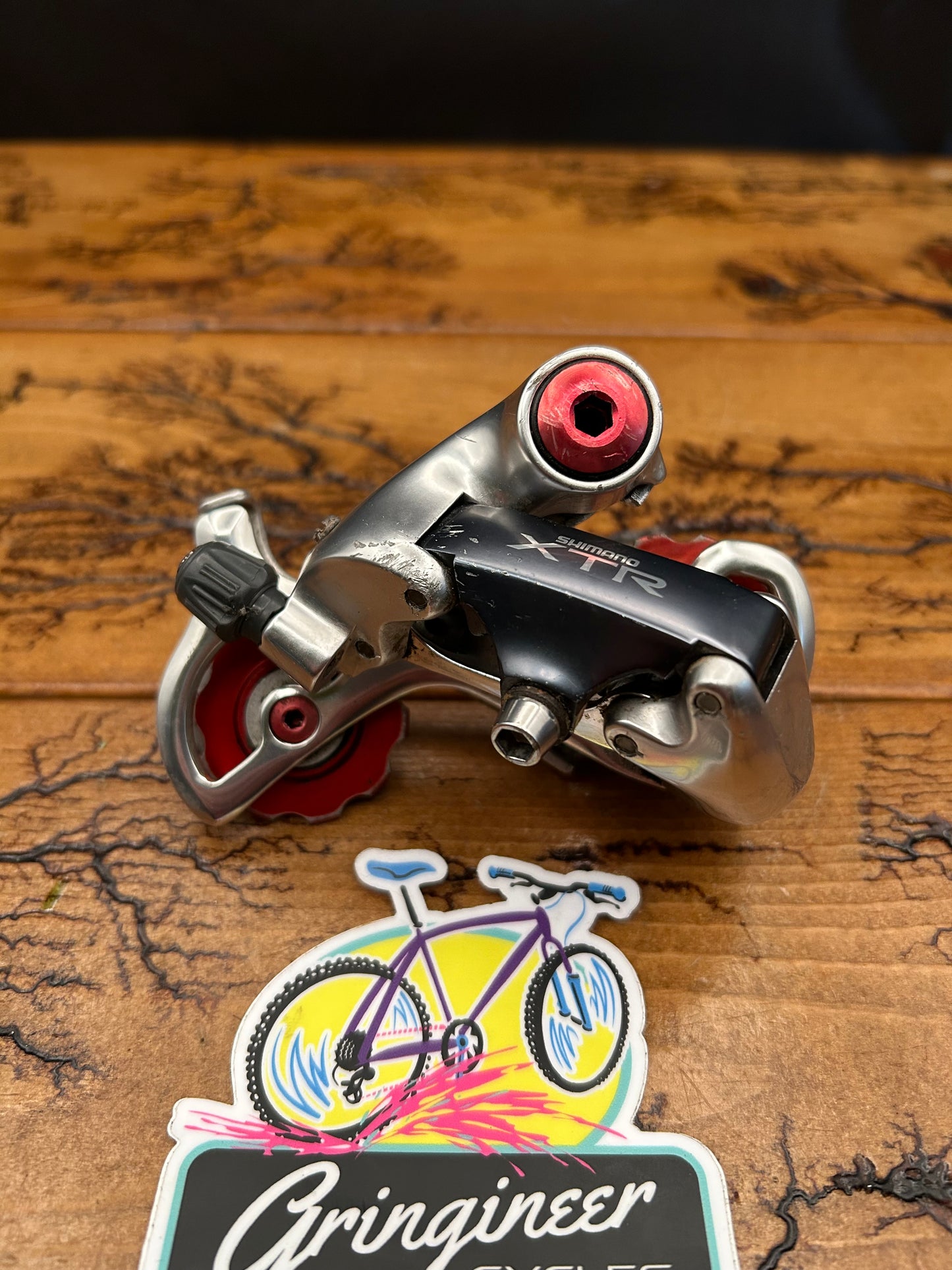 Shimano XTR RD-M910 Short Cage Rear Derailleur With Red Anodized Parts