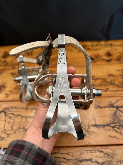 Kyokuto Top Run Pedals With ALE Toe Cages