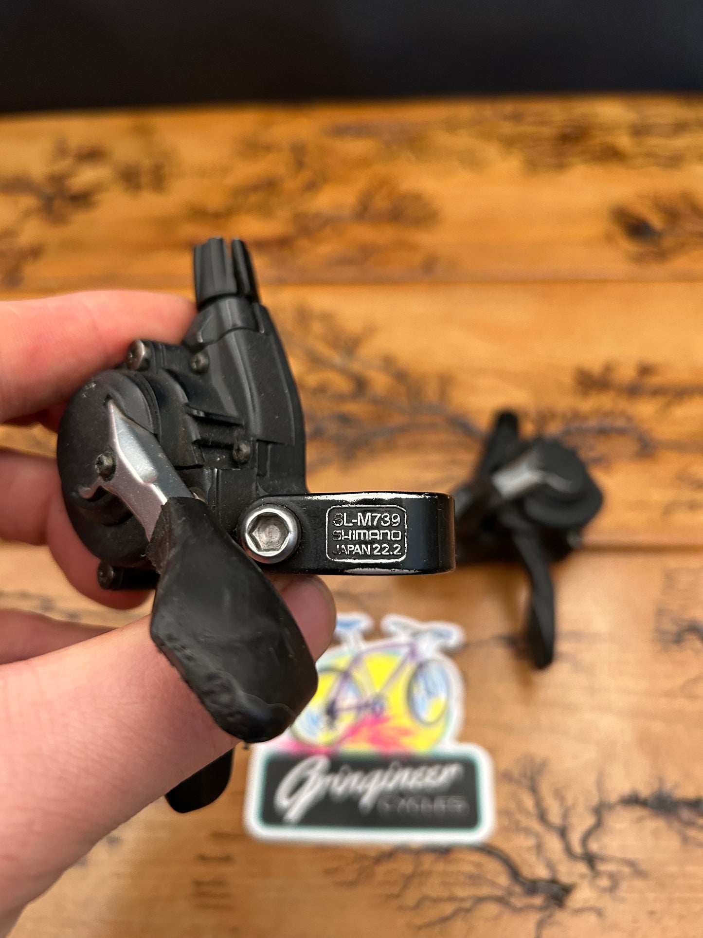 Shimano Deore XT SL-M739 3x8 Trigger Shifters