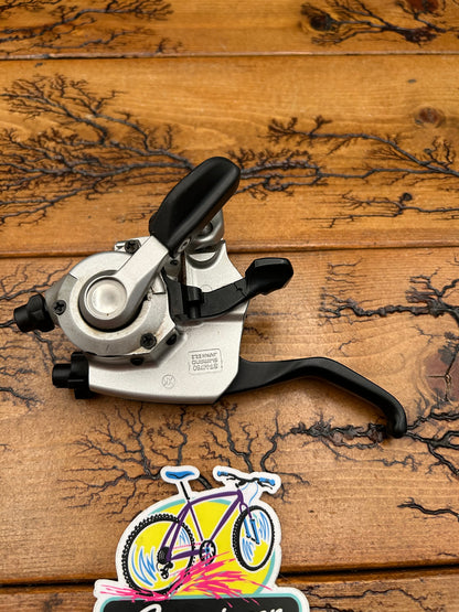 Shimano Deore XT ST-M750 9 Speed Right Shifter and Brake Lever