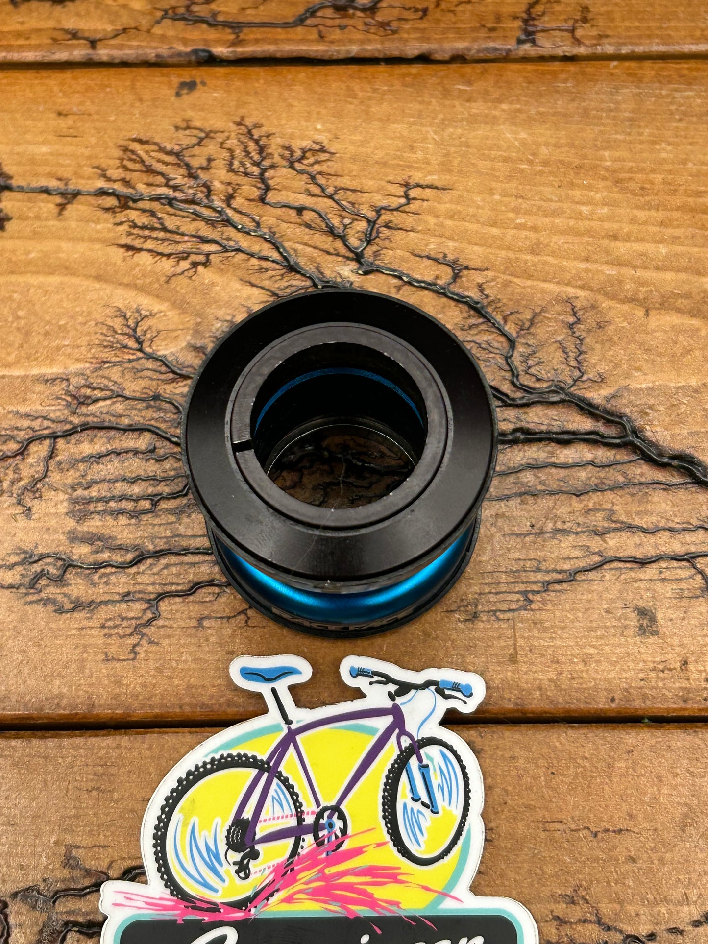 Raceface Real Seal Royal Blue Anodized 1 1/8 Inch Threadless Headset