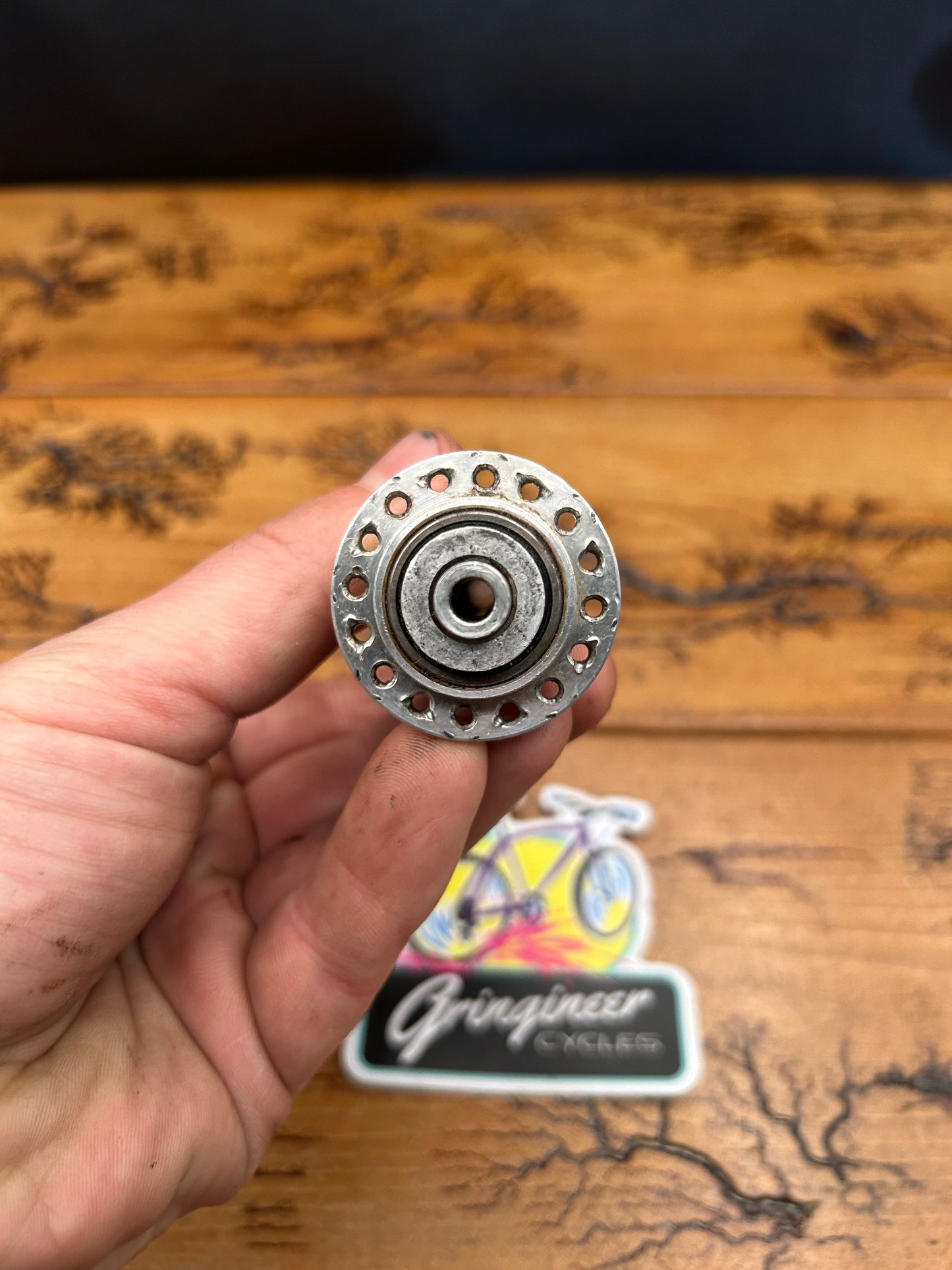 Nuke Proof Carbon Shell 32 Hole Front Hub