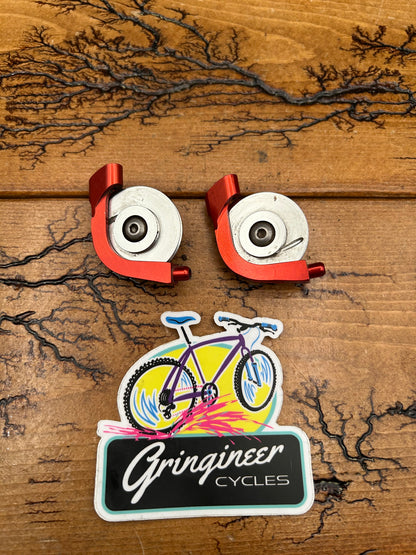 Problem Solvers Travel Agent Red and Silver Set
