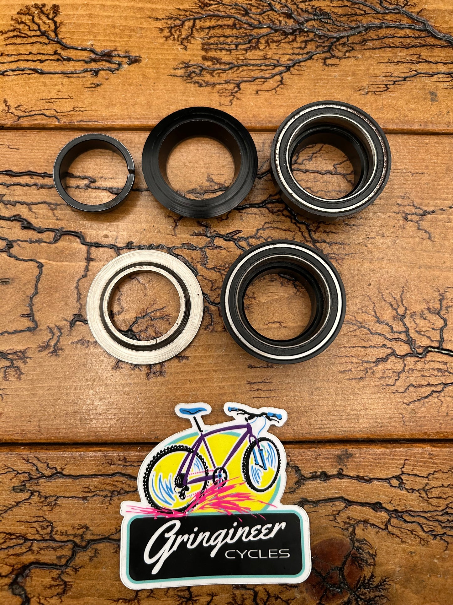 Raceface Real Seal Black 1 1/8 Inch Threadless Headset