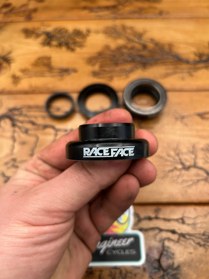 Raceface Real Seal Black 1 1/8 Inch Threadless Headset