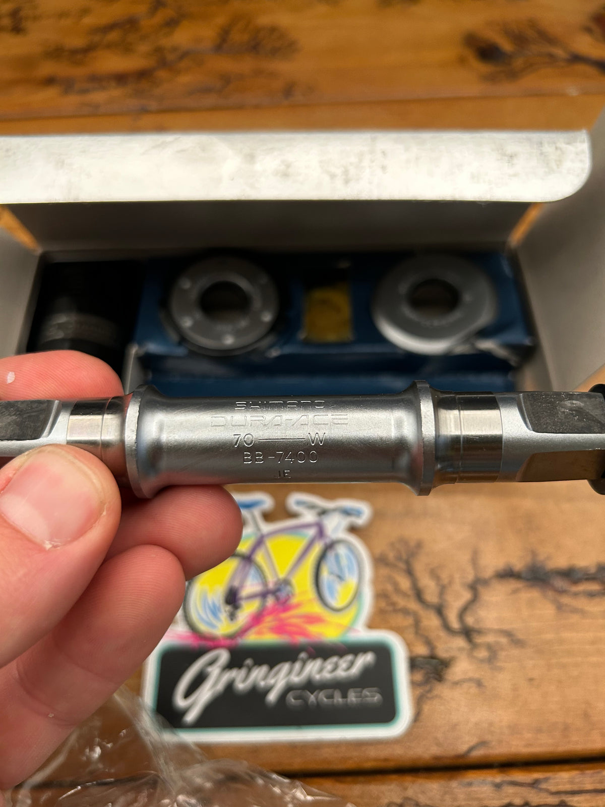 Shimano Dura Ace BB-7400 70x113 Italian Threaded Square Taper Bottom Bracket NOS