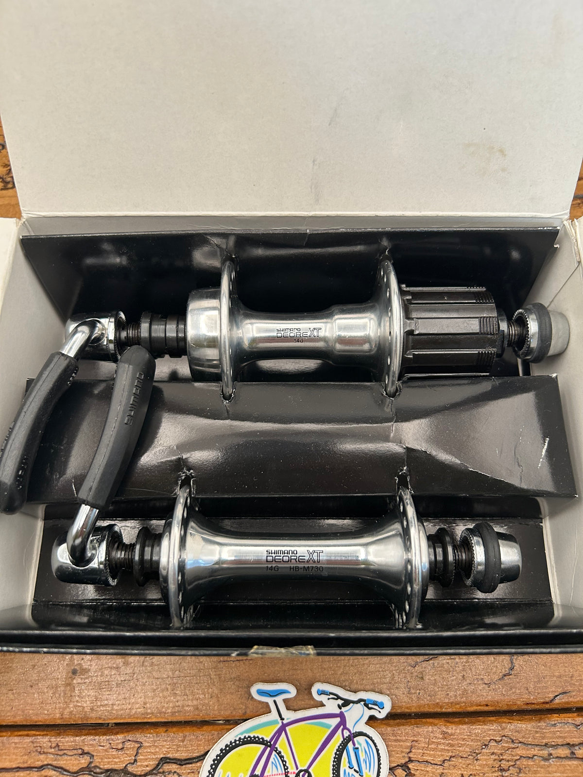 Shimano Deore XT M730 36 Hole 100/130 Hub Set NOS
