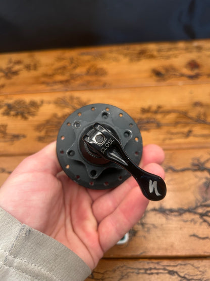 Specialized Stout 32 Hole 6 Bolt Disc 9x100mm Front Hub
