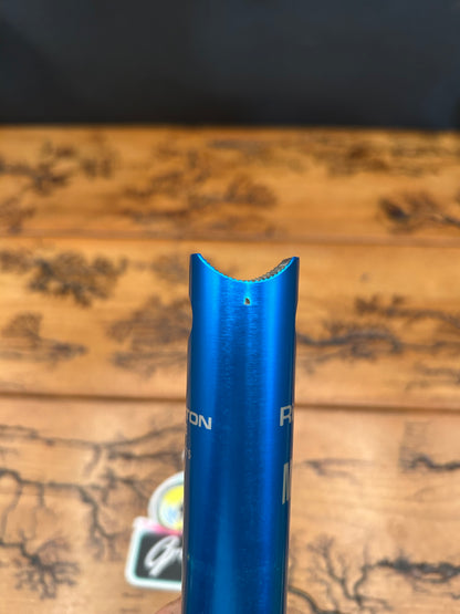 Ringle Moby 27.0mm Turquoise Seatpost