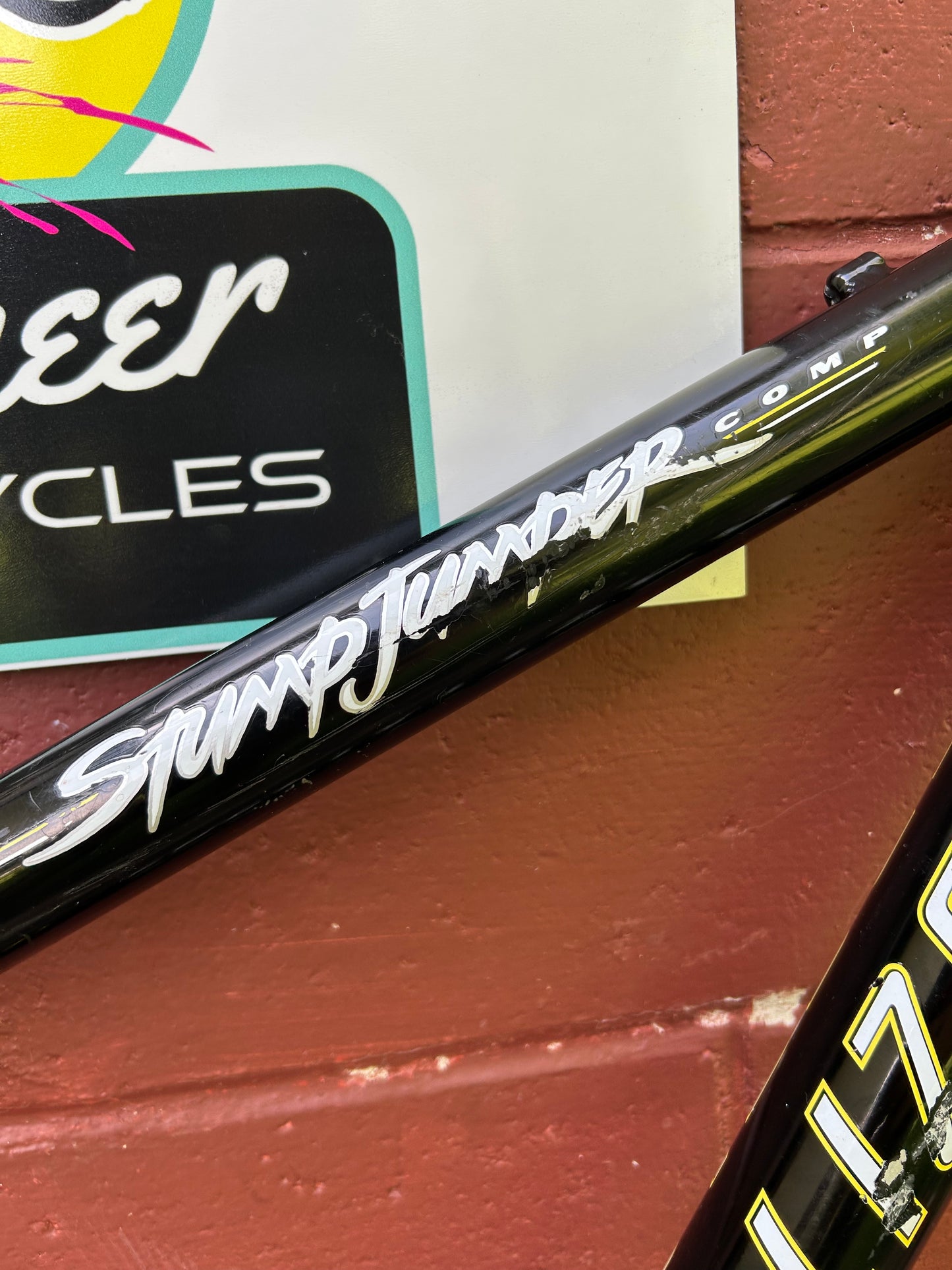 1997 15.5" Specialized Stumpjumper M2 Comp Frame