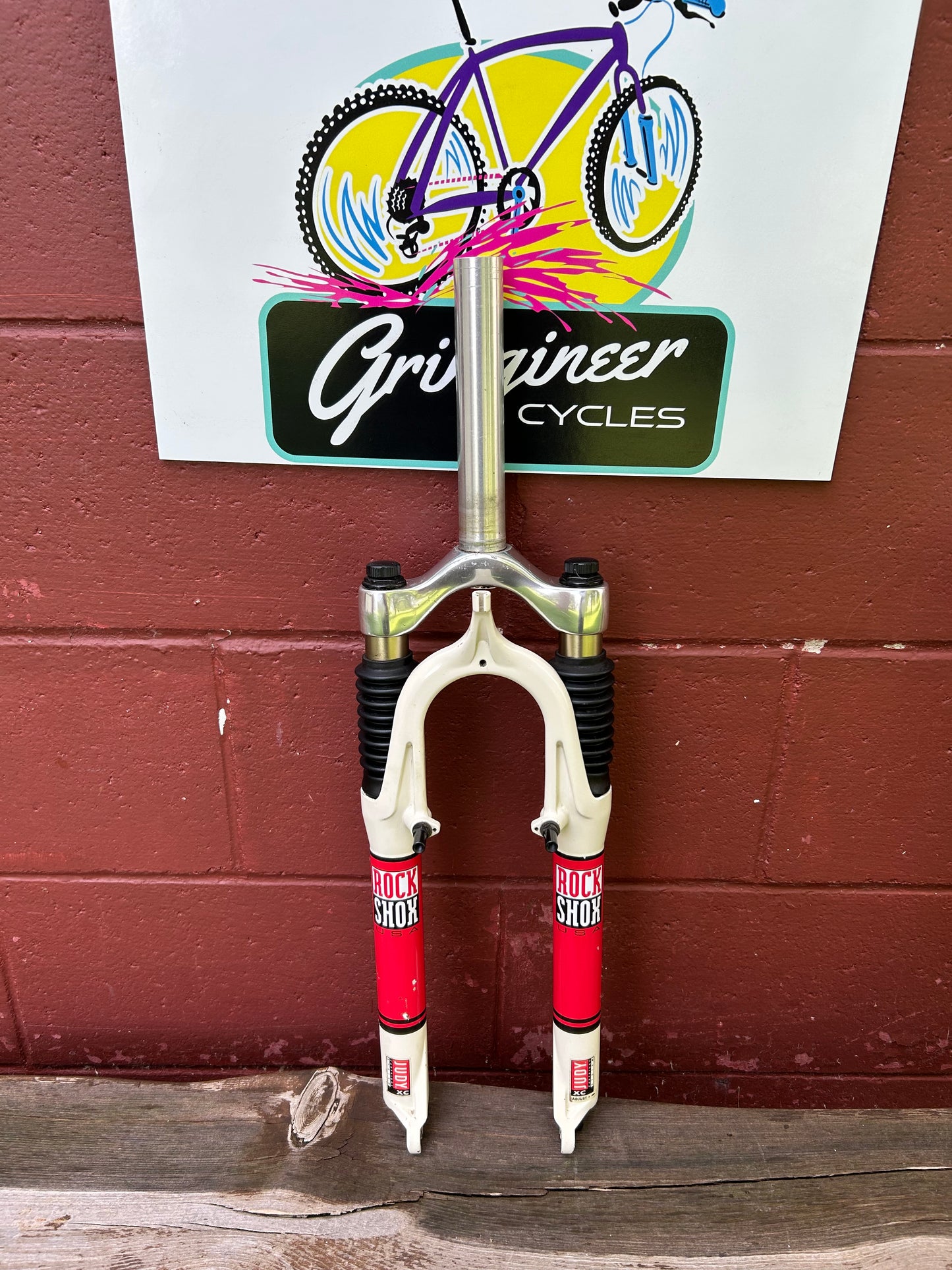 Rock Shox Judy XC 26" 1 1/8 Threadless White Suspension Fork