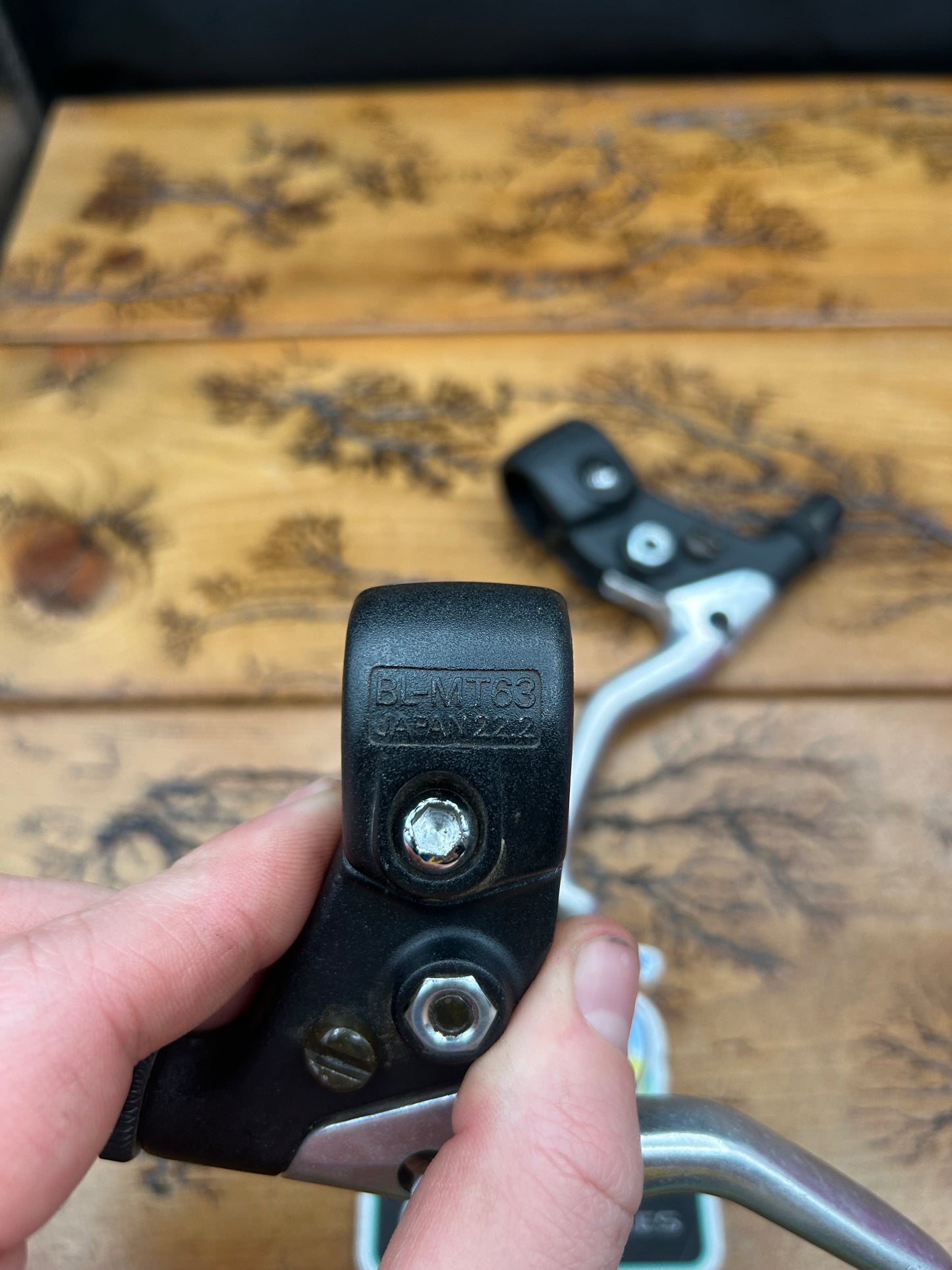 Shimano Deore DX BL-MT63 Brake Levers