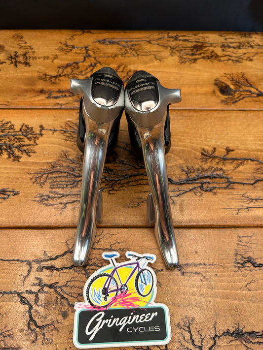 Shimano Dura Ace ST-7700 2x9 Shifters