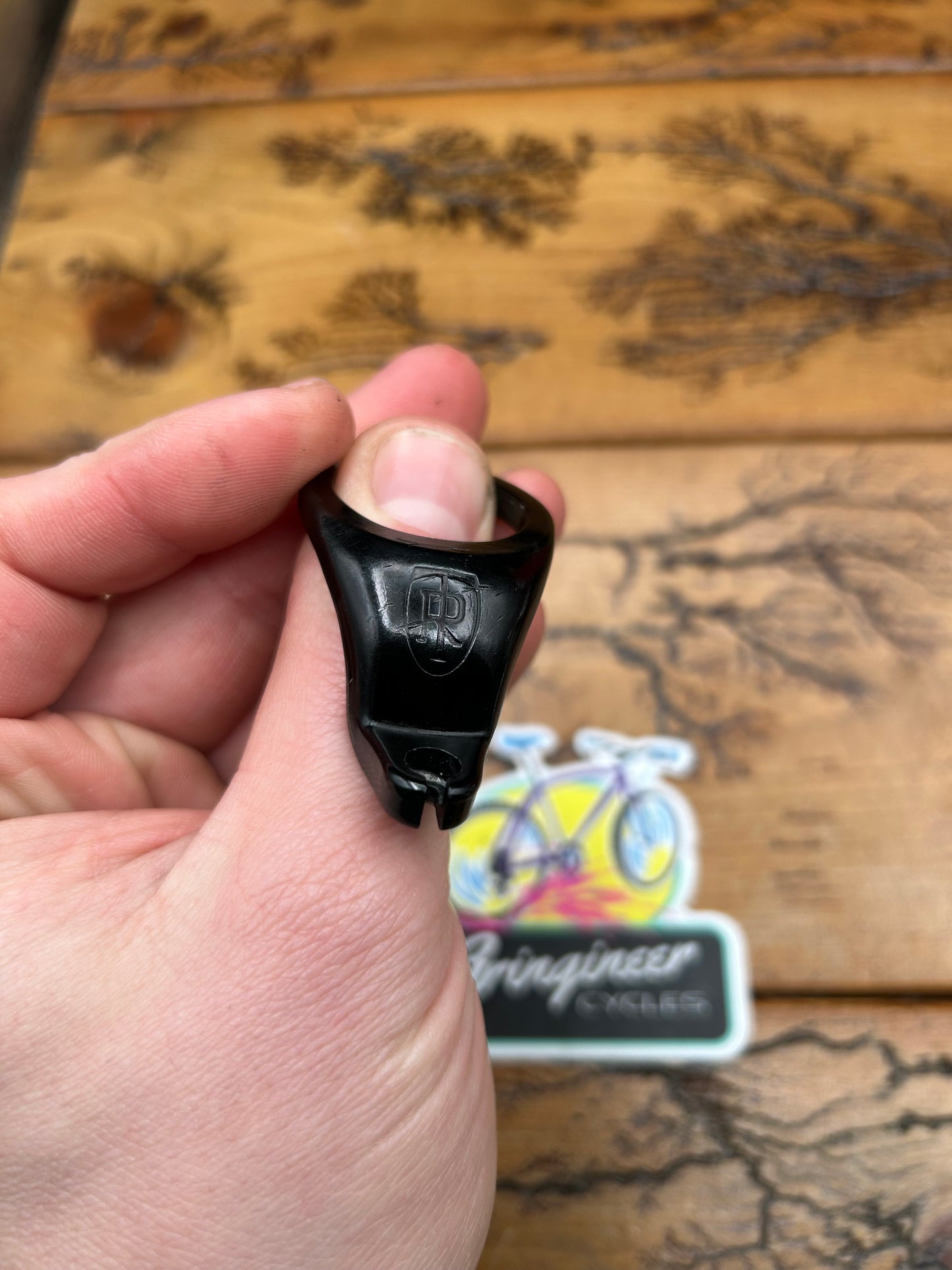 Ritchey 1 Inch Threaded Cable Hanger