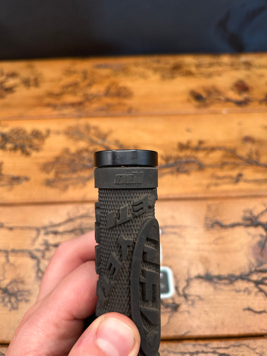 ODI Yeti Lock On Black Grips