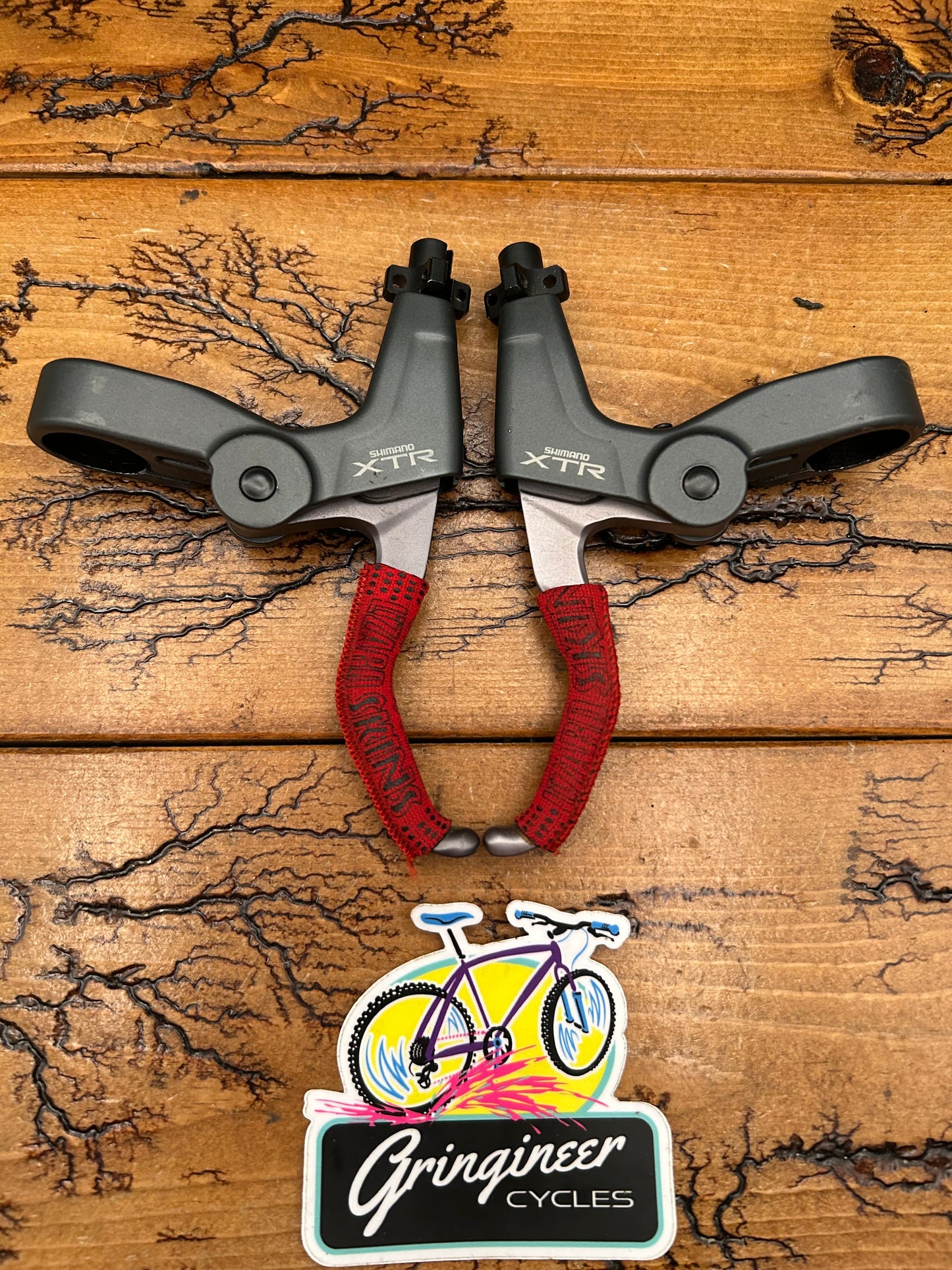 Shimano XTR BL-M950 Brake Levers With Lizard Skin Grips