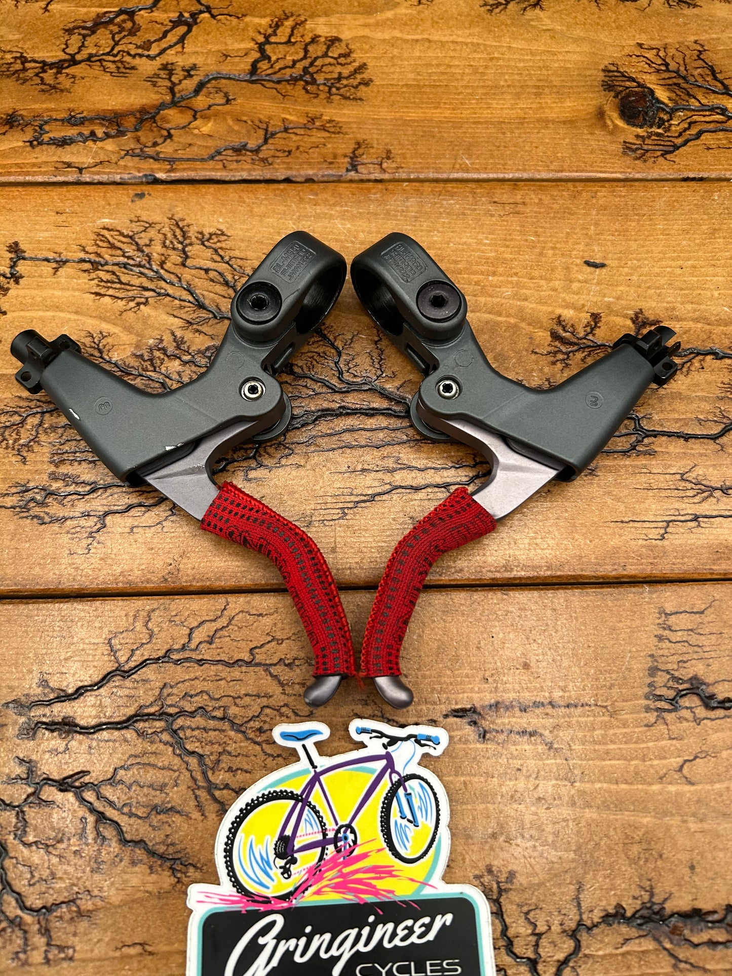 Shimano XTR BL-M950 Brake Levers With Lizard Skin Grips