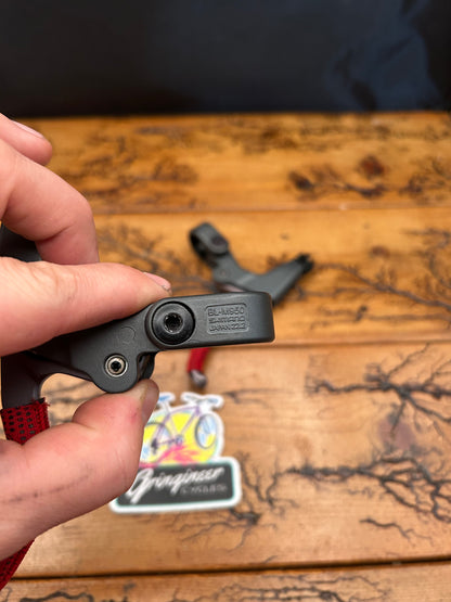 Shimano XTR BL-M950 Brake Levers With Lizard Skin Grips