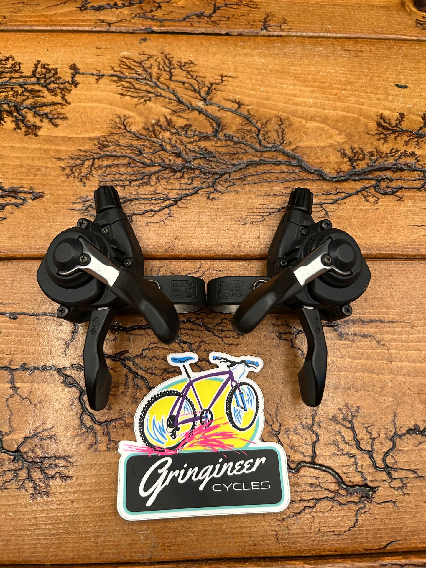 Shimano Deore XT SL-M739 3x8 Trigger Shifters