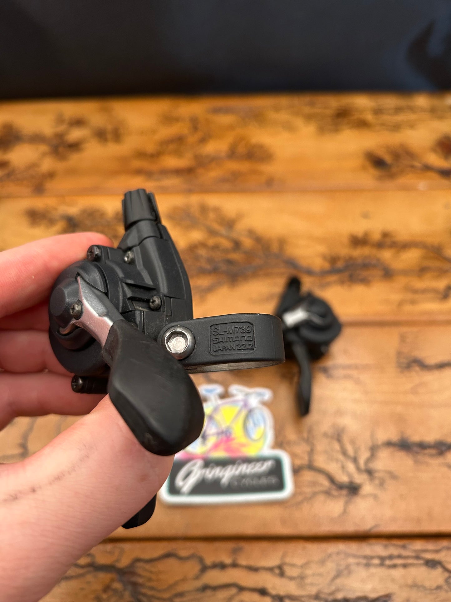 Shimano Deore XT SL-M739 3x8 Trigger Shifters