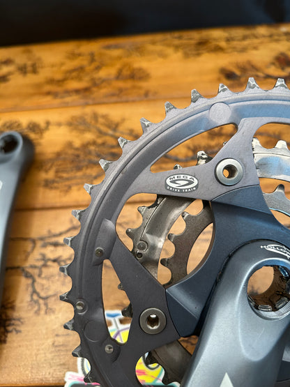 Shimano Deore LX FC-M571 44/32/22 175mm Crankset