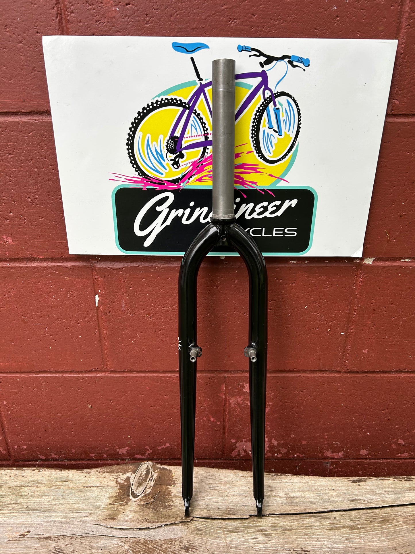 Voodoo 26" Black 1 1/8 Threadless Rigid Fork