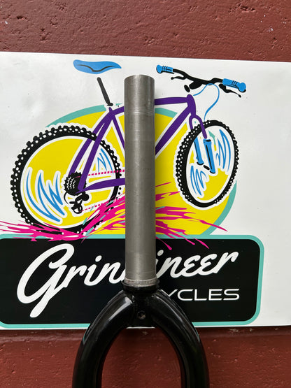 Voodoo 26" Black 1 1/8 Threadless Rigid Fork