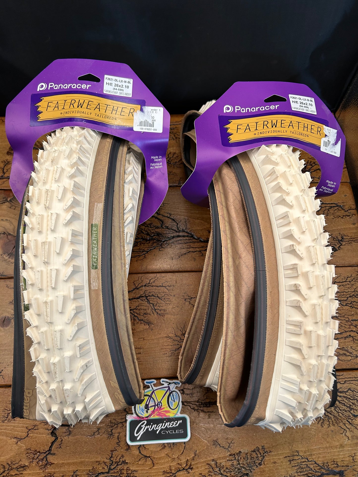 Panaracer Fairweather Dirt Lander 26x2.10 Tires New