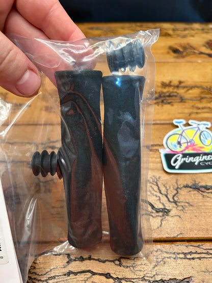 Grab On MTN-1 Grips NOS