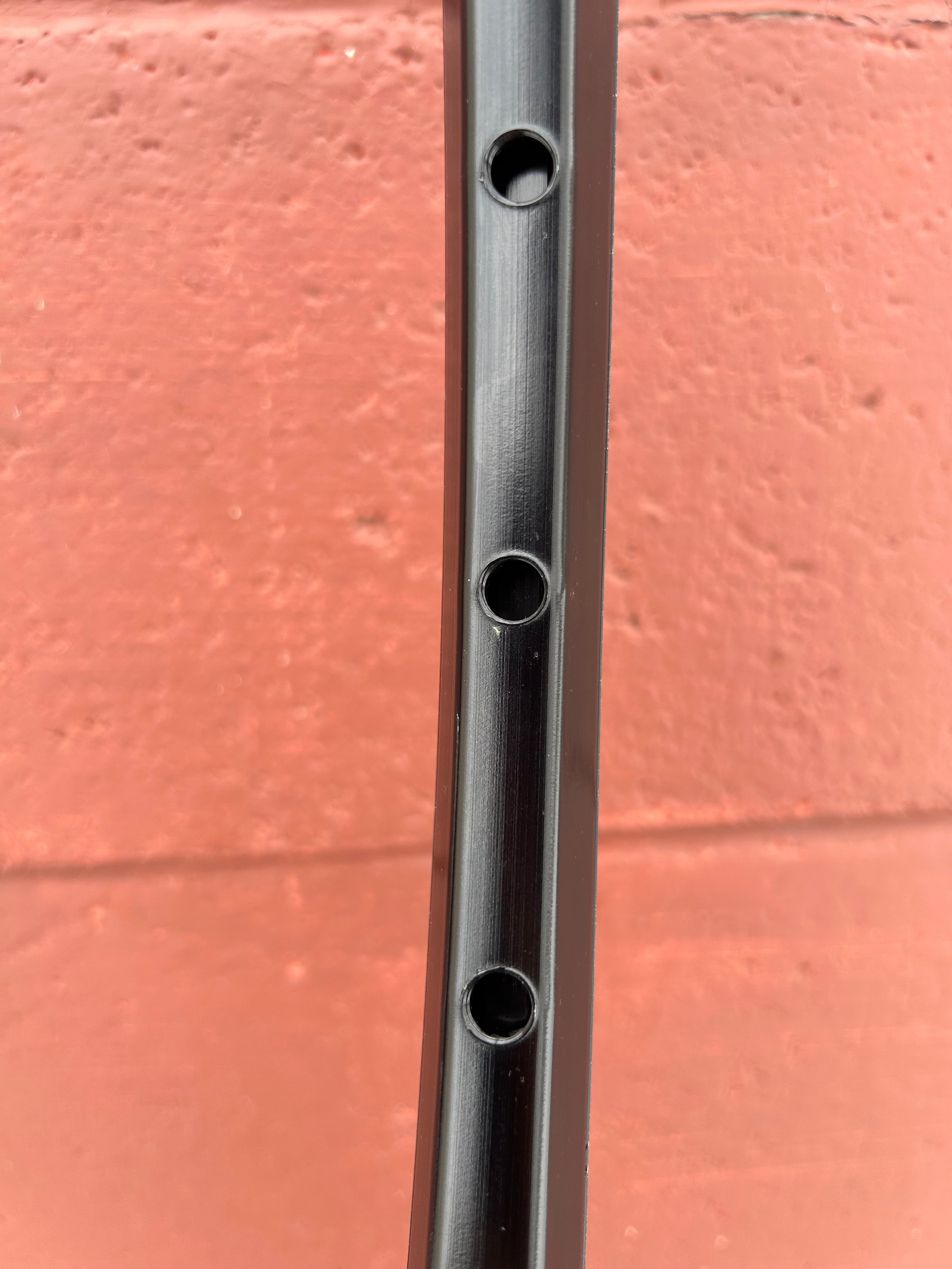 Mavic X3.1 Disc UST Tubeless 32 Hole 26 Inch Rim NOS – Gringineer
