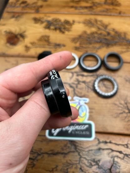 Tioga Alchemy 1 1/8 Threadless Headset