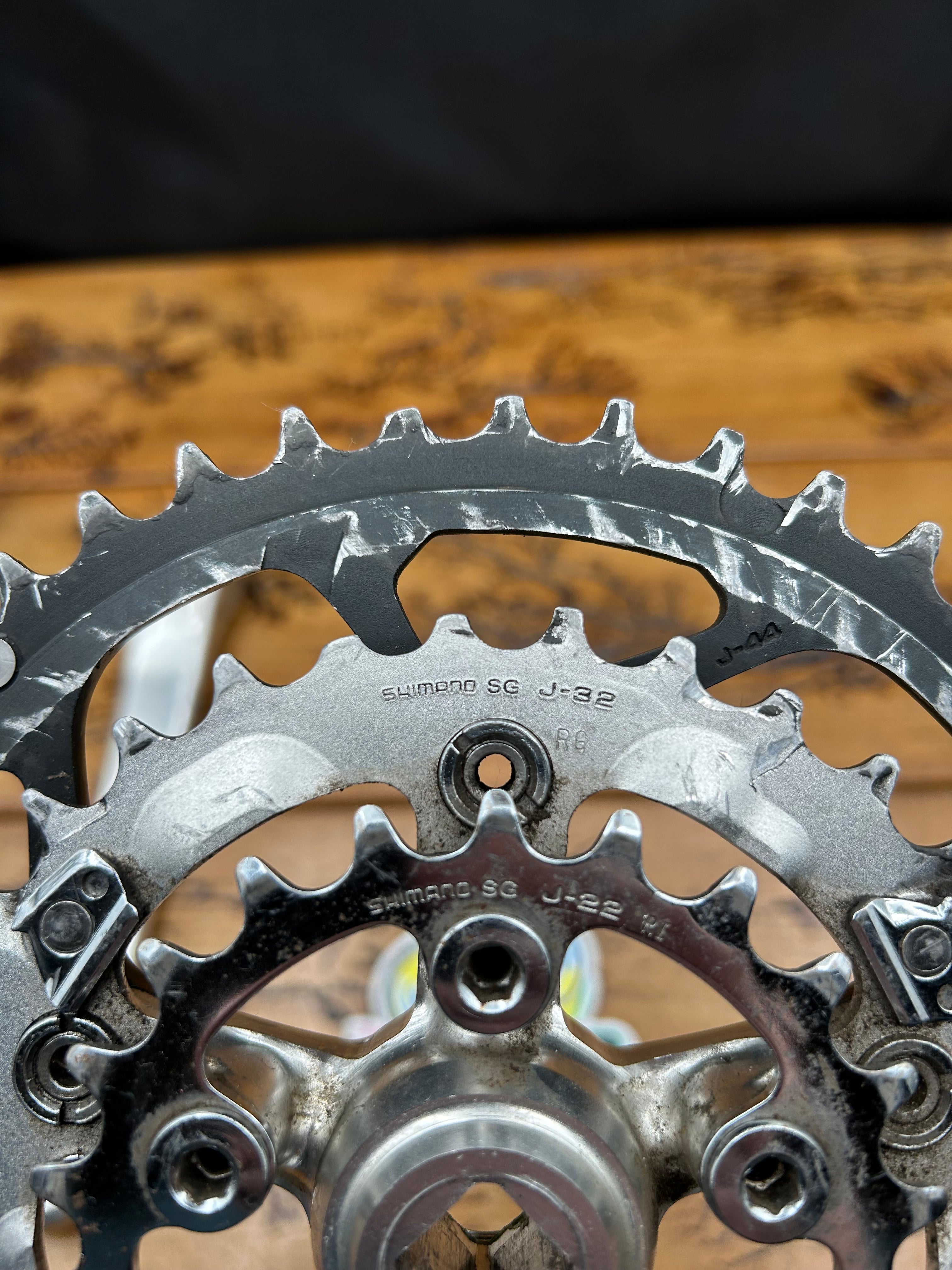 Shimano Deore XT FC-m737 44/32/22 175mm Crankset – Gringineer Cycles