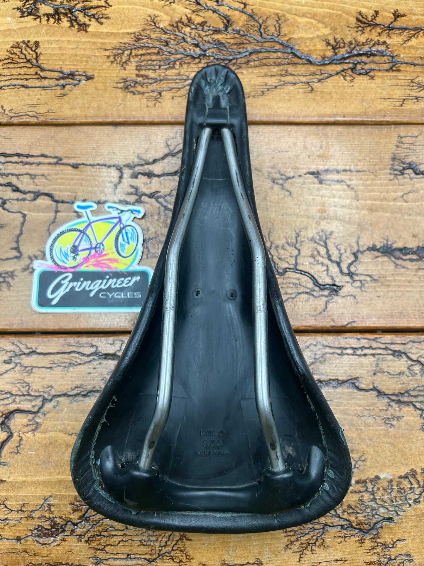 Velo 258 Titanium Rail Saddle