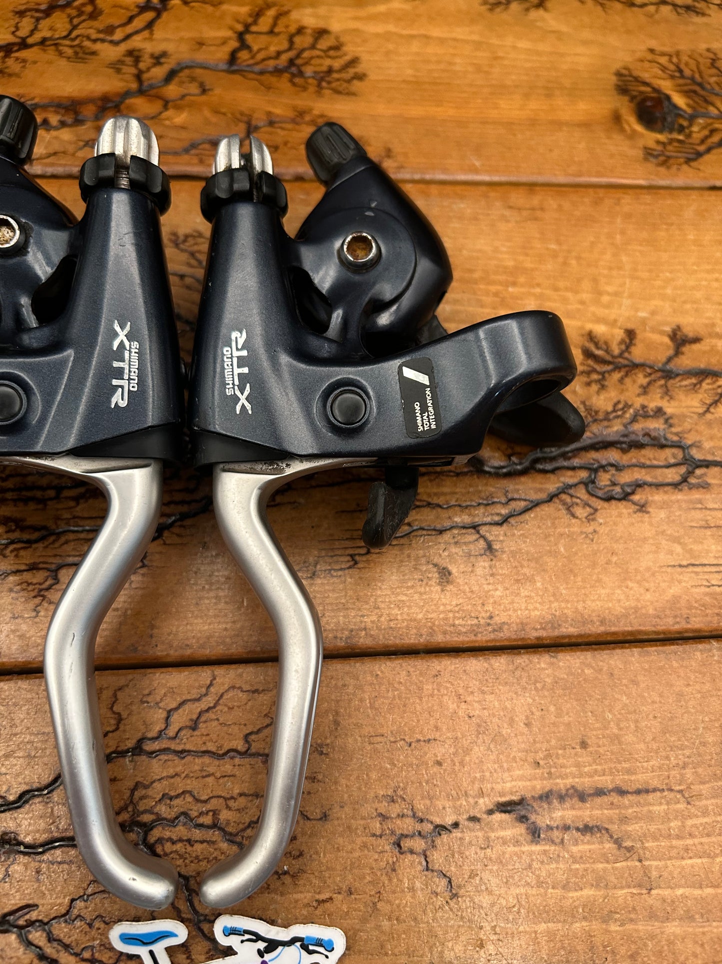 Shimano XTR ST-M900 3x8 Shifter Brake Lever Set
