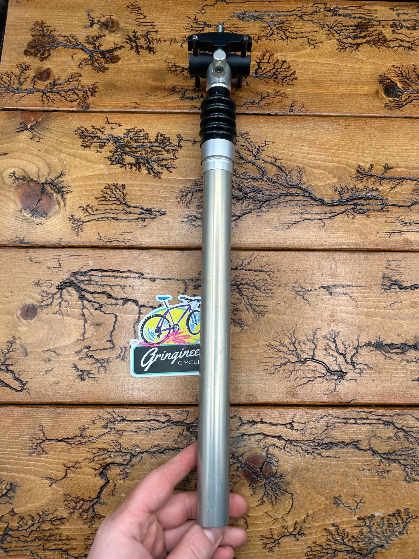 USE 25.4mm Silver Suspension Seatpost
