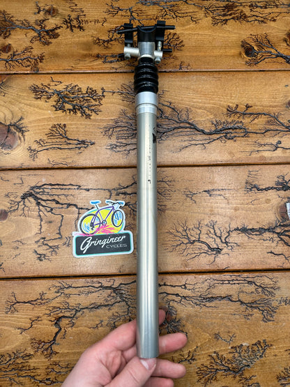 USE 25.4mm Silver Suspension Seatpost