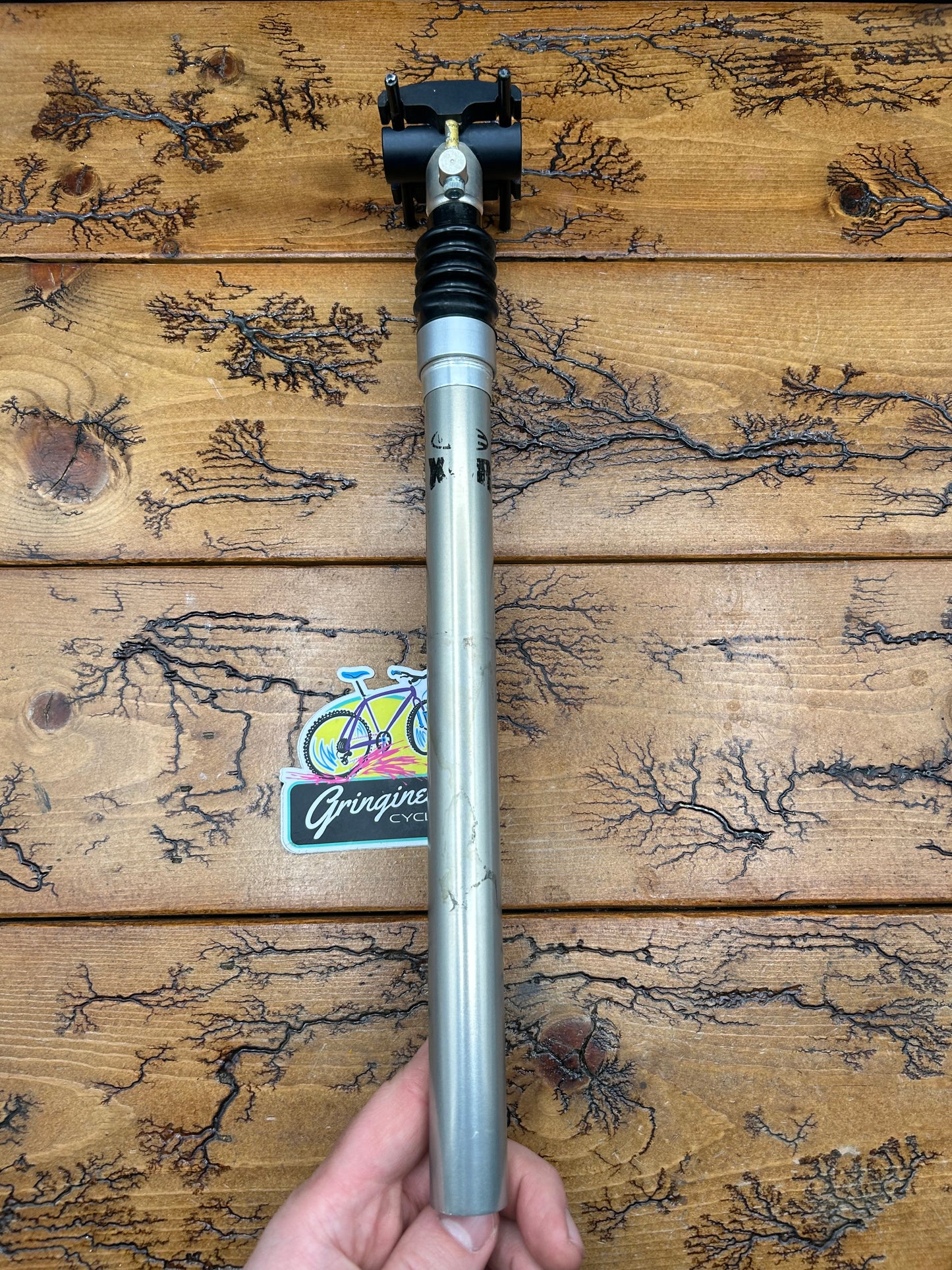 USE 25.4mm Silver Suspension Seatpost