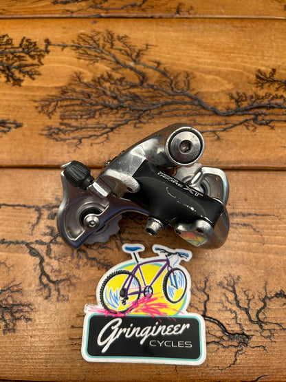 Shimano Deore XT FD-M737 Short Cage Rear Derailleur With Silver Pulleys