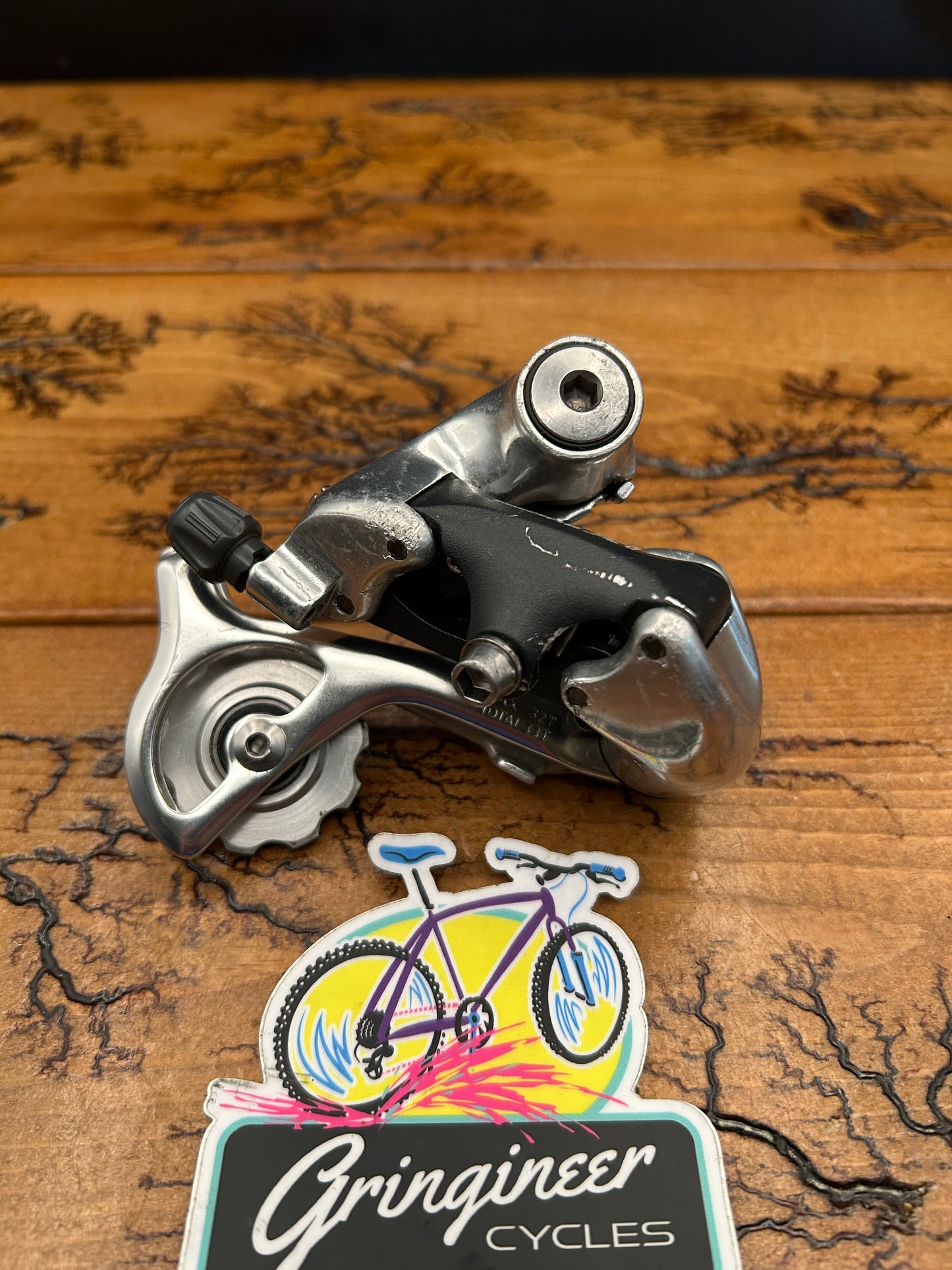 Shimano Deore XT FD-M737 Short Cage Rear Derailleur With Silver Pulleys