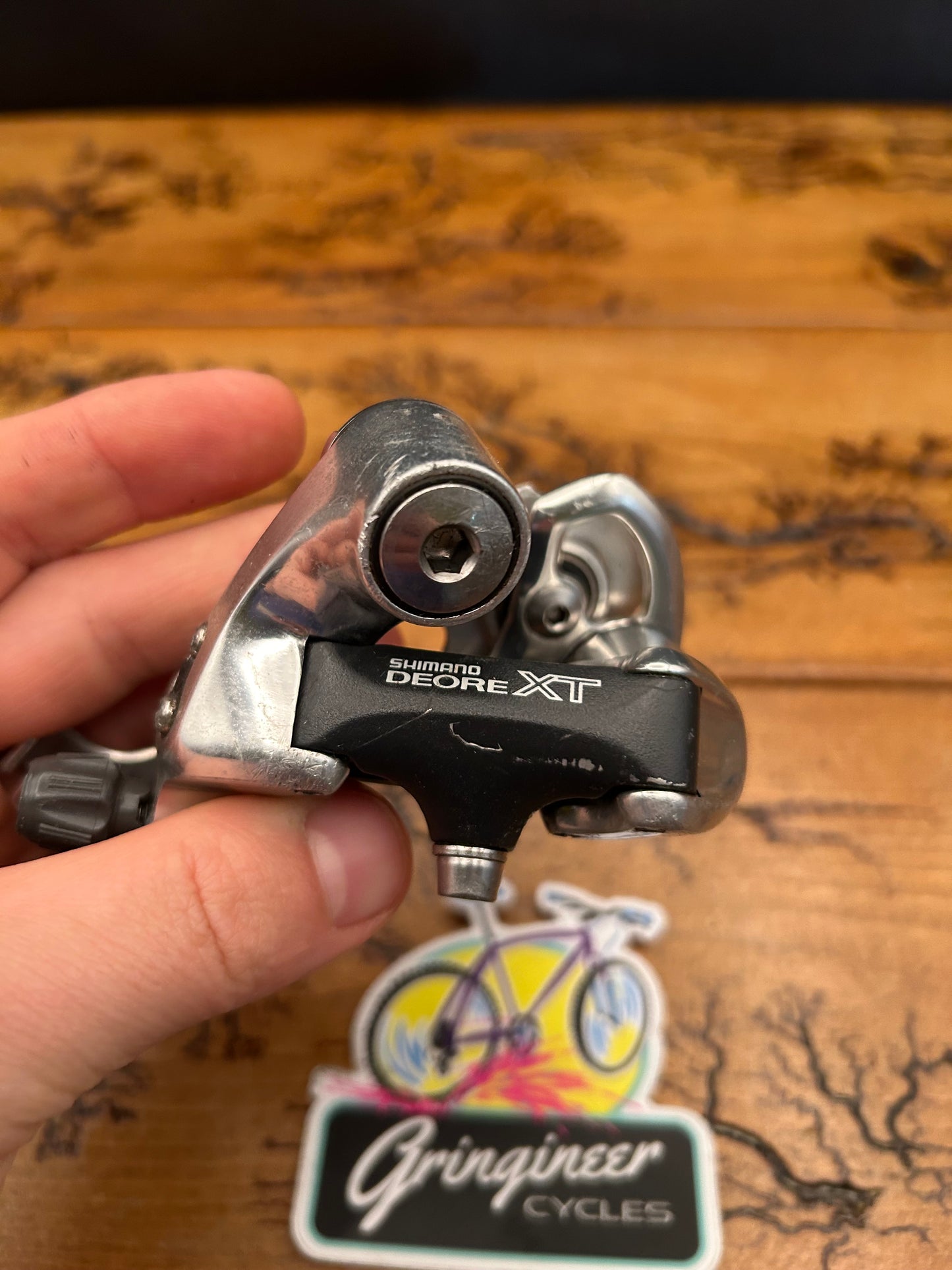Shimano Deore XT FD-M737 Short Cage Rear Derailleur With Silver Pulleys