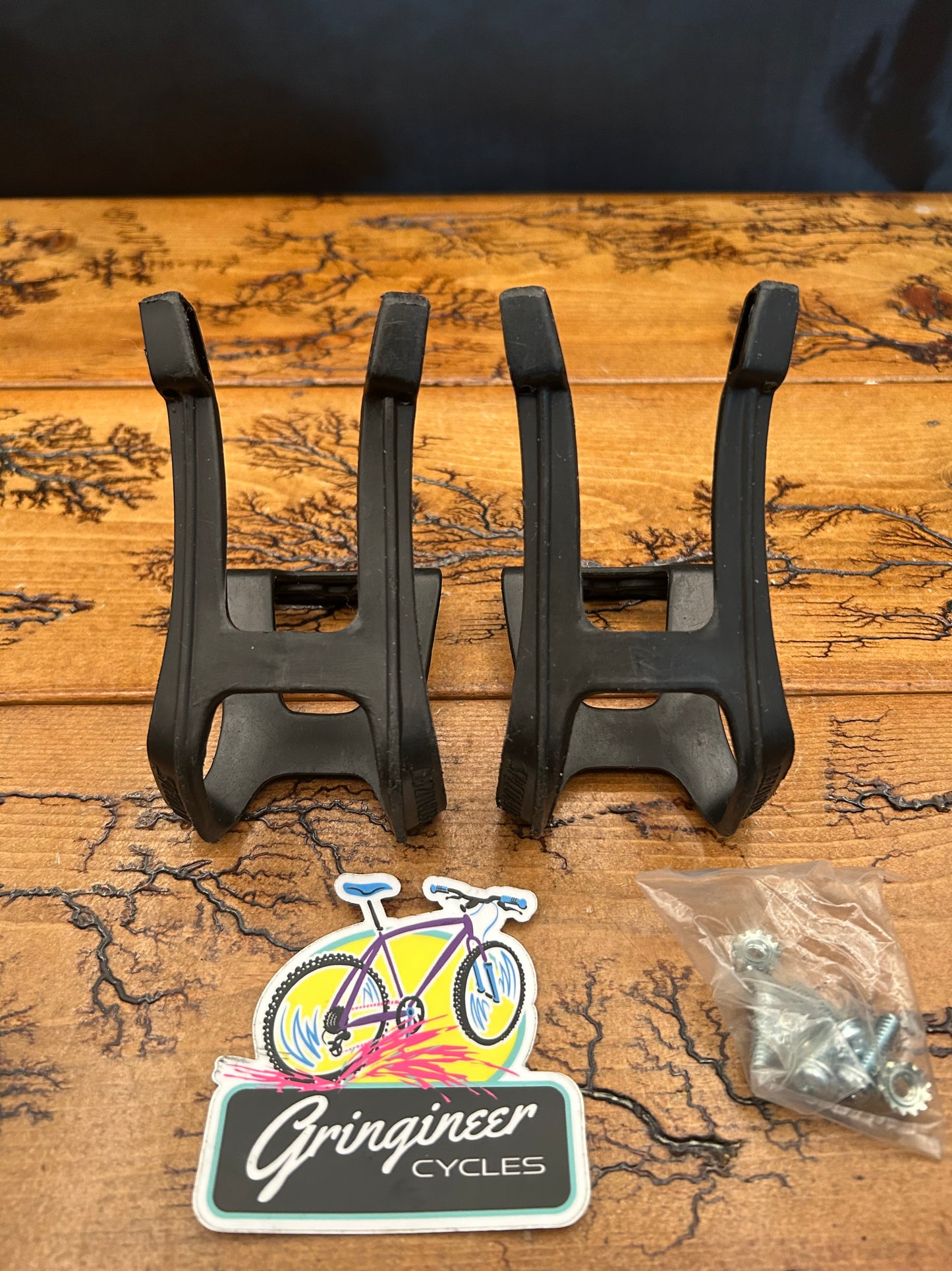 Specialized Large Plastic Toe Cages